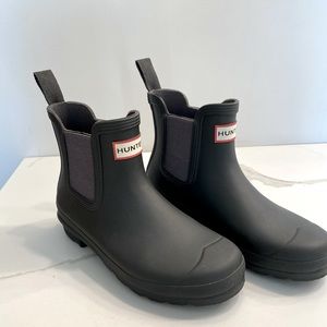 NWOT Dark grey, short Hunter rain boots